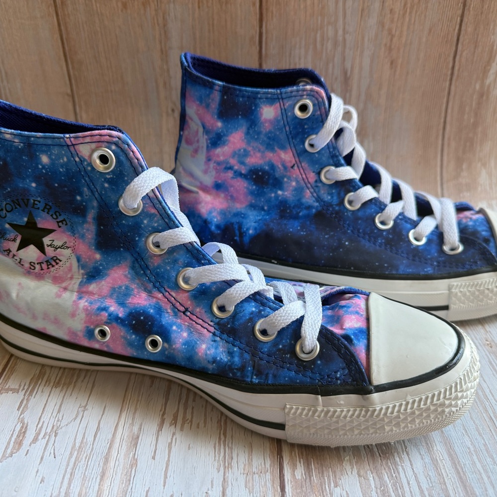 EUC Converse Cosmic High-Tops - size 8 Blue & pink, see pictures
